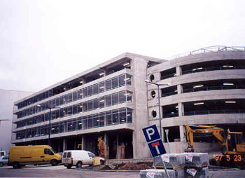 Csaba Center parkol�